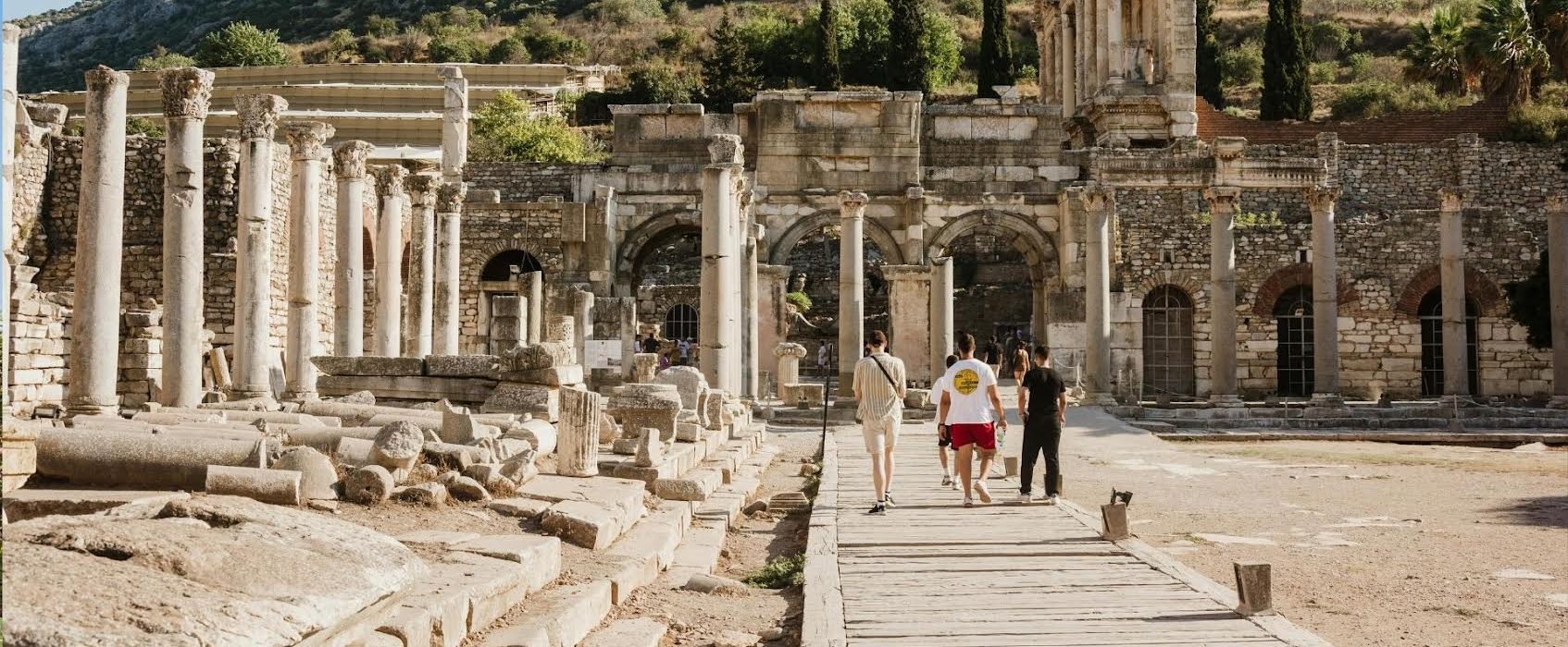 KAMU ARAŞTIRMALARI VAKFI